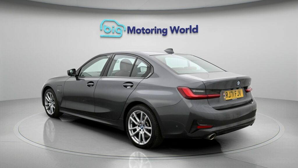 BMW 3 Series Sport Pro RJ71FJV Grey #5
