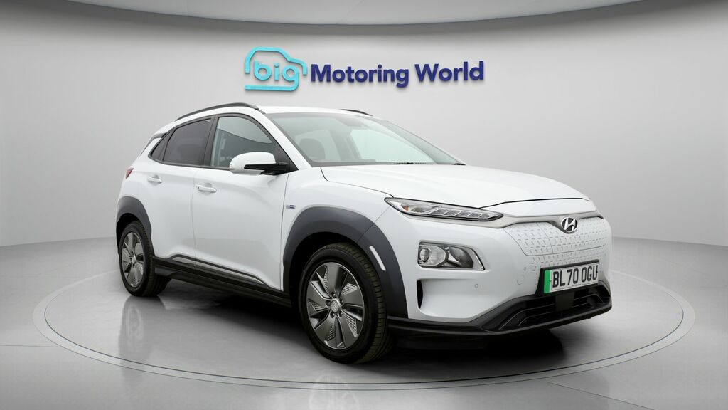 Hyundai Kona Premium White