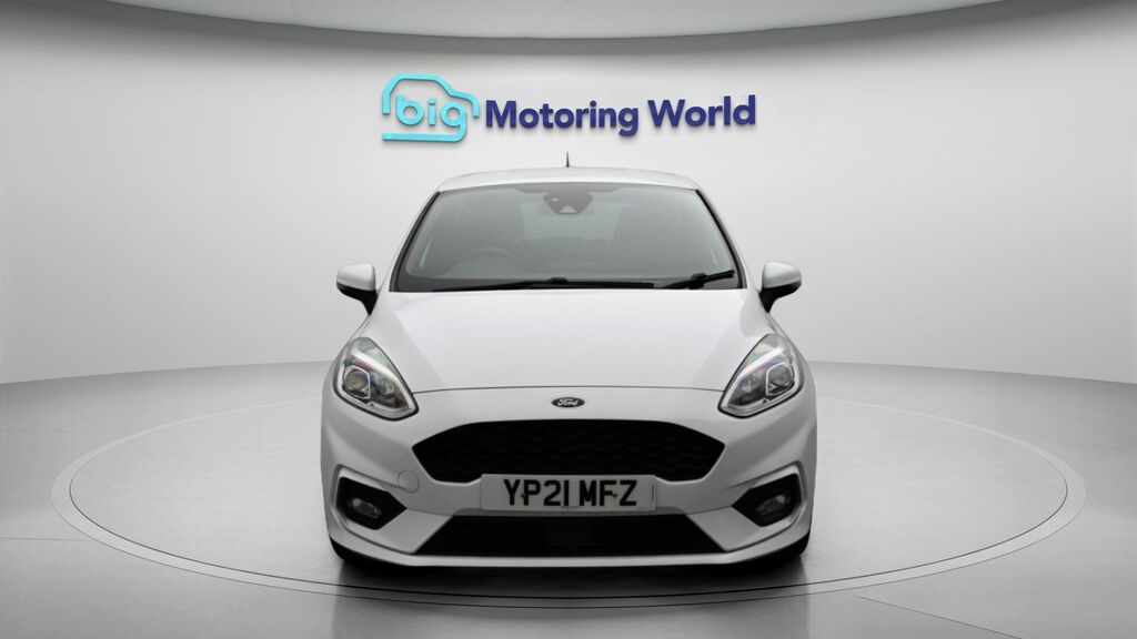 Ford Fiesta St-line Edition YP21MFZ White #2