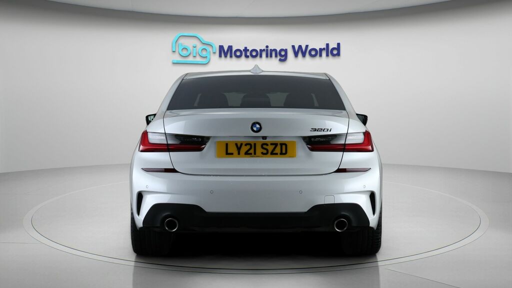 BMW 3 Series M Sport LY21SZD White #6
