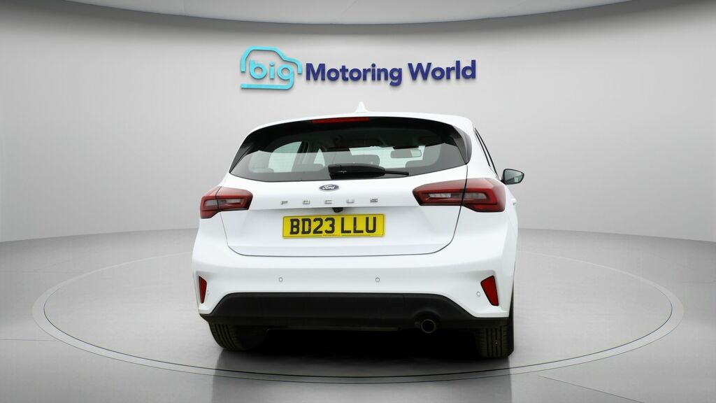 Ford Focus Titanium BD23LLU White #6
