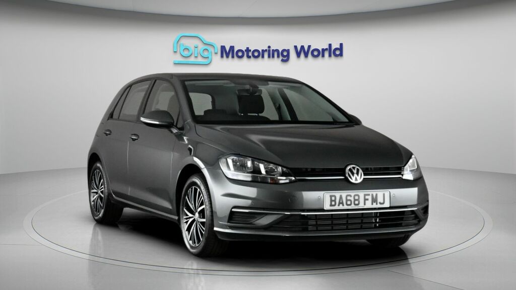 Volkswagen Golf Se Grey #2