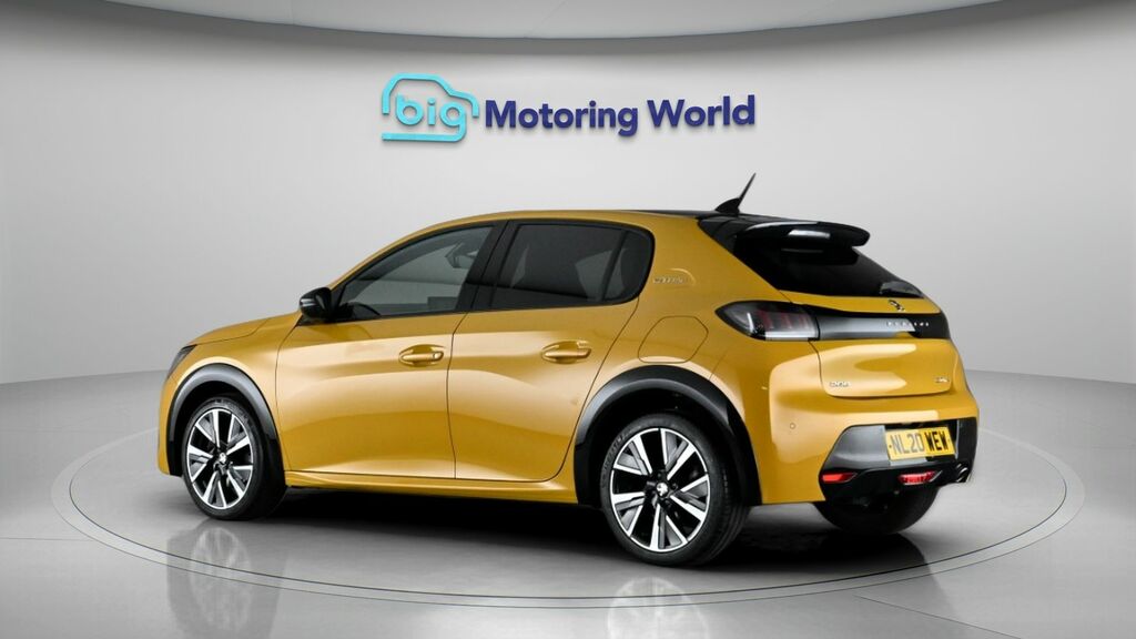 Peugeot 208 Gt Line NL20WEW Yellow #5