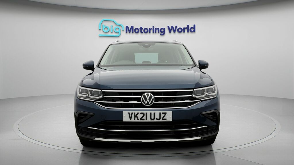 Volkswagen Tiguan Elegance Blue #2