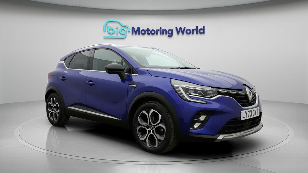 Renault Captur Techno Blue