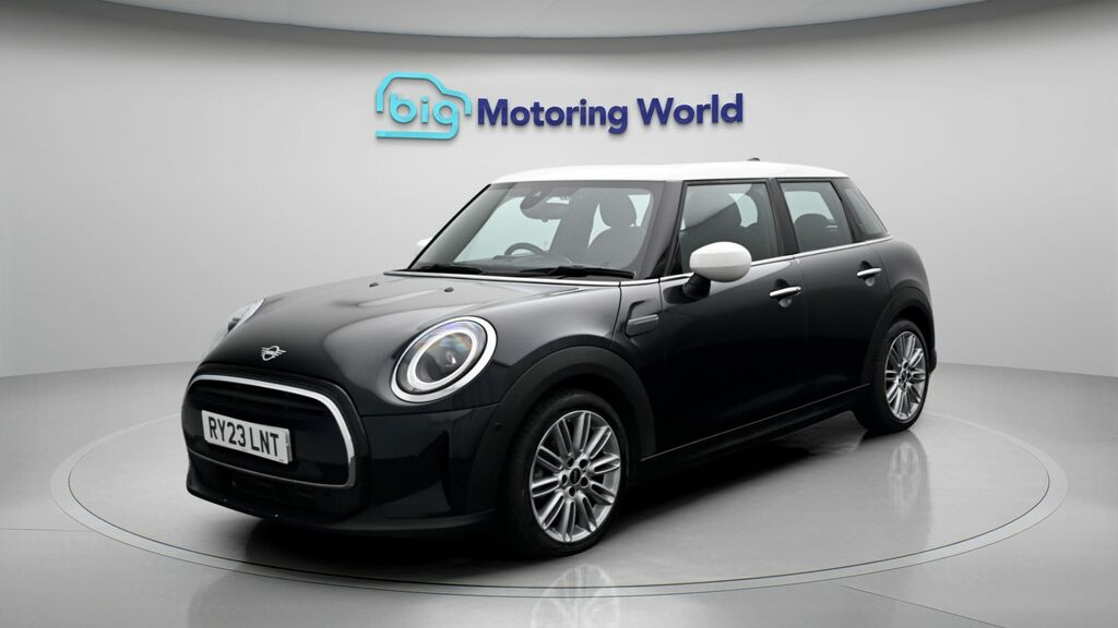 Mini Hatch Cooper Exclusive RY23LNT Black #3