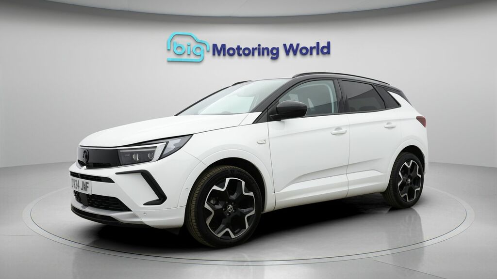 Vauxhall Grandland Ultimate White #3
