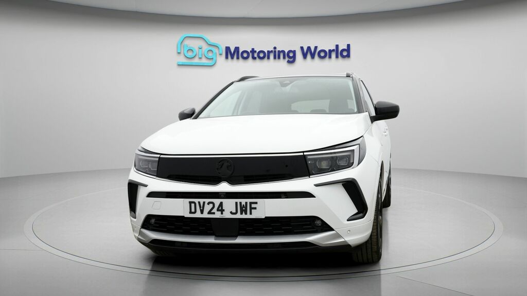 Vauxhall Grandland Ultimate White #2