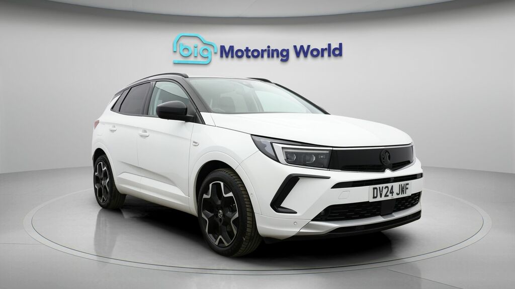 Vauxhall Grandland Ultimate White