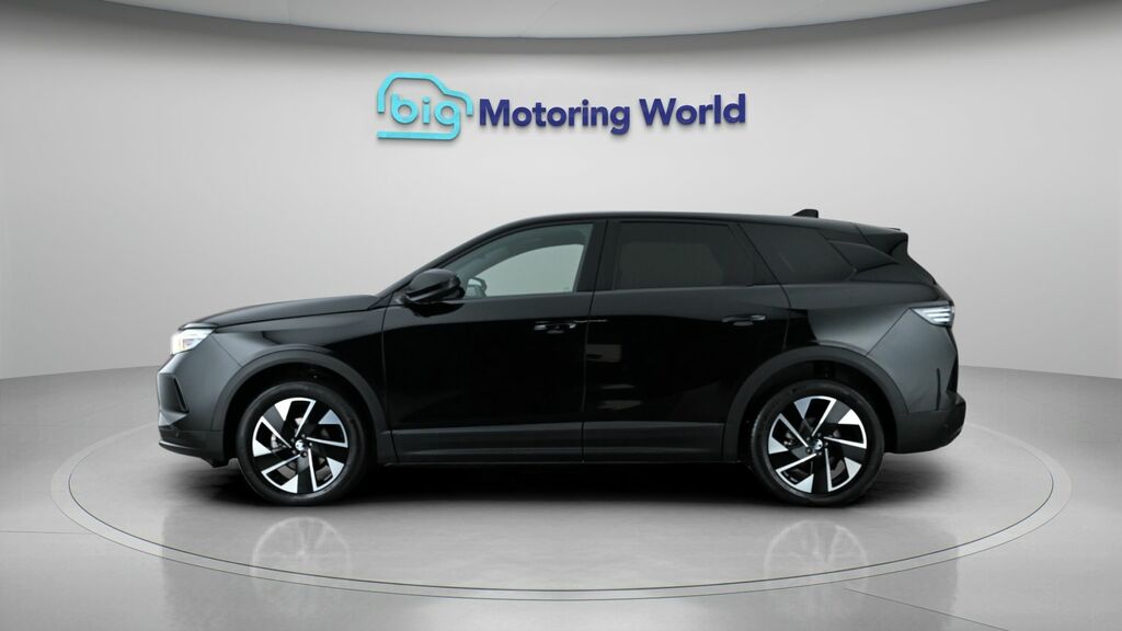 Vauxhall Grandland Ultimate Black #4