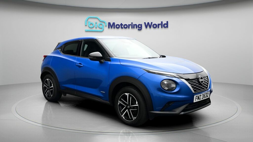 Nissan Juke N-connecta Blue