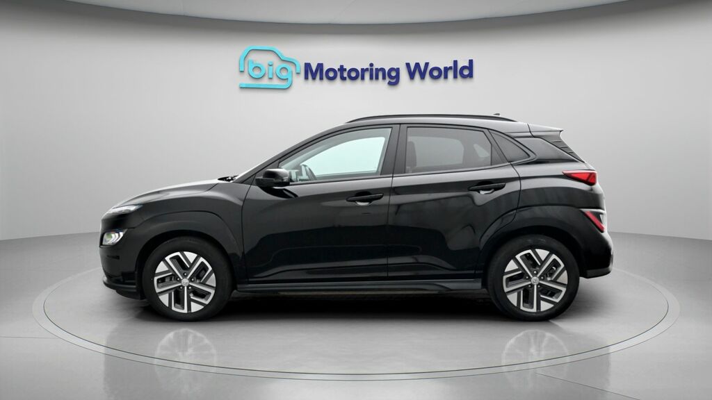 Hyundai Kona Premium Black #4