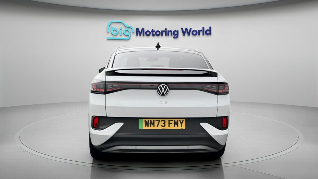 Volkswagen ID.5 Tech White #6