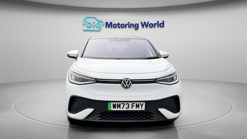 Volkswagen ID.5 Tech White #2