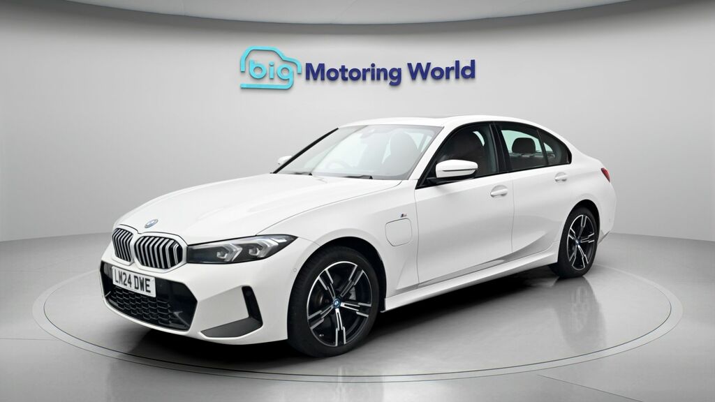 BMW 3 Series M Sport White #3