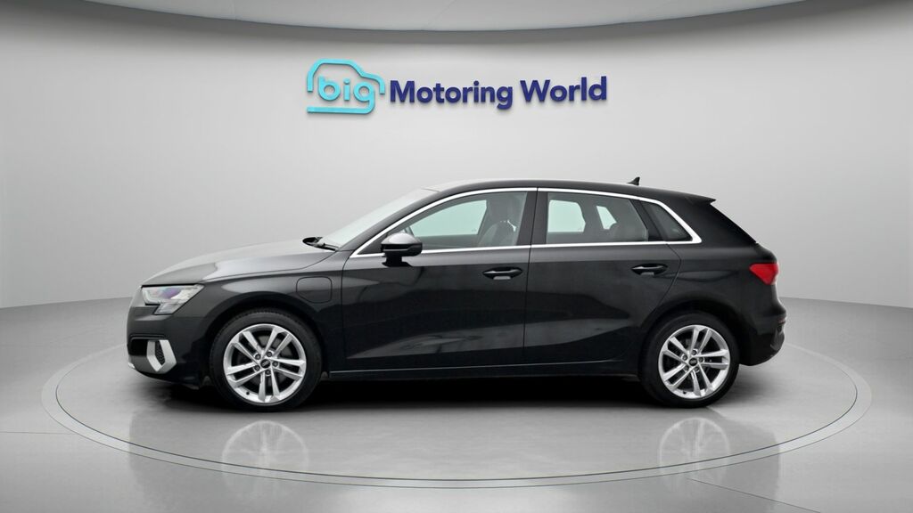 Audi A3 Sport YE22BVA Black #4