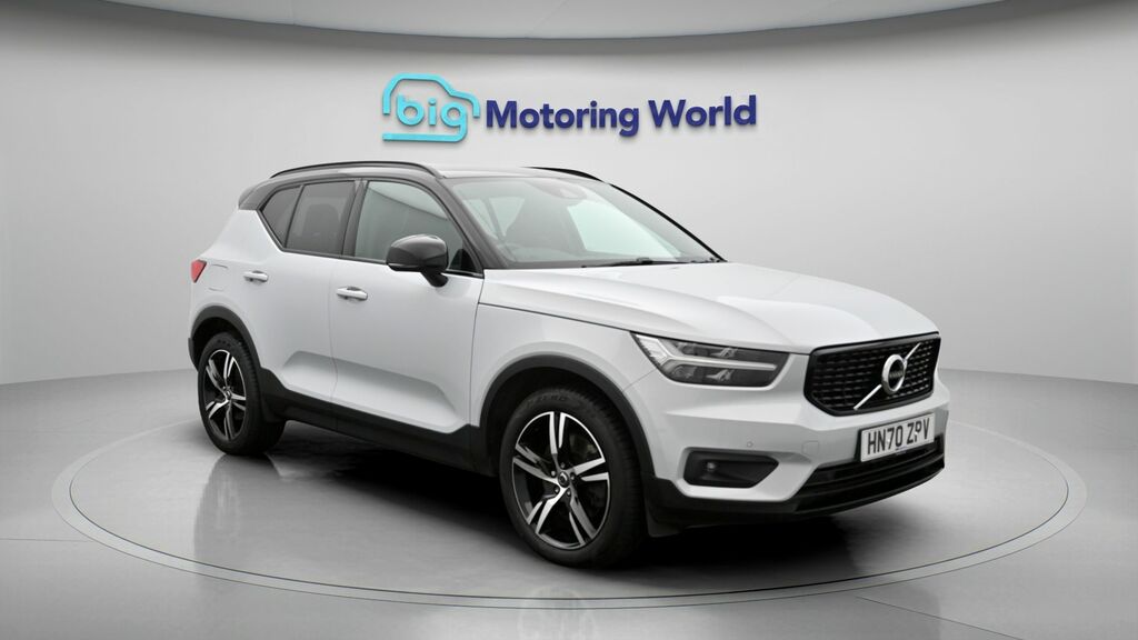 Volvo XC40 R-design HN70ZPV Silver