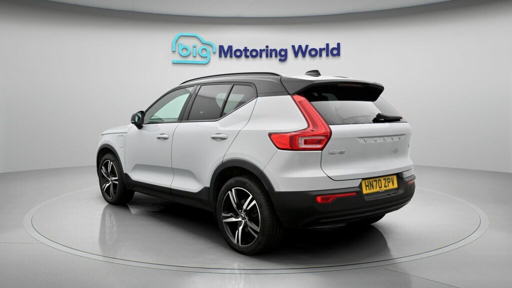 Volvo XC40 R-design HN70ZPV Silver #5
