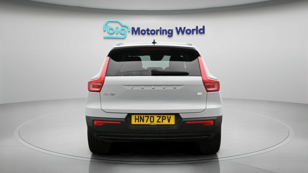 Volvo XC40 R-design HN70ZPV Silver #6