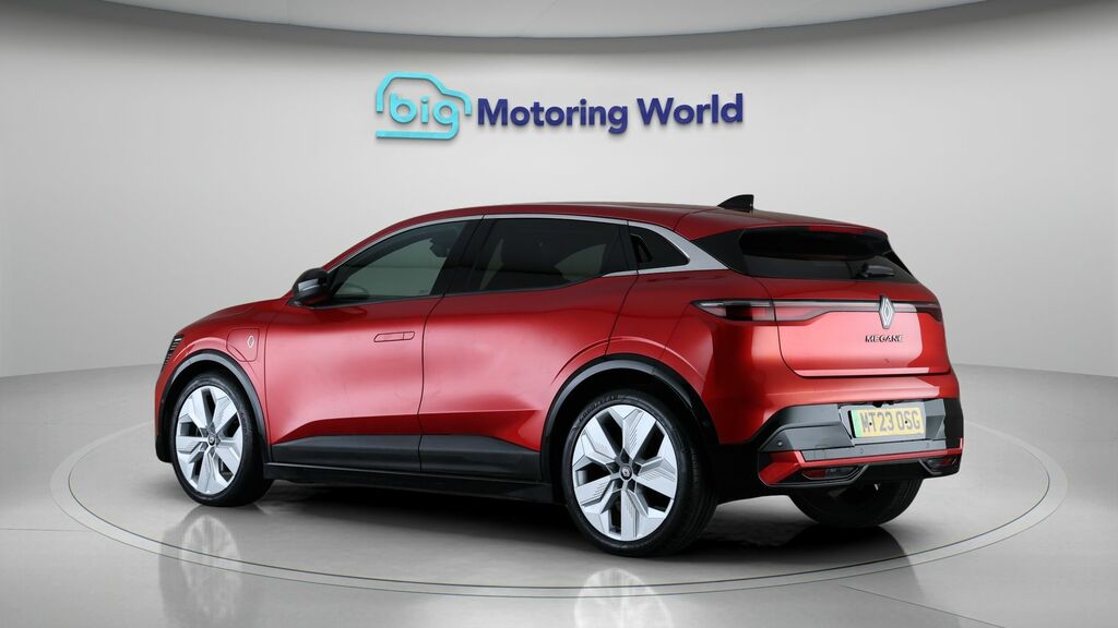 Renault Megane E-Tech Techno Red #5