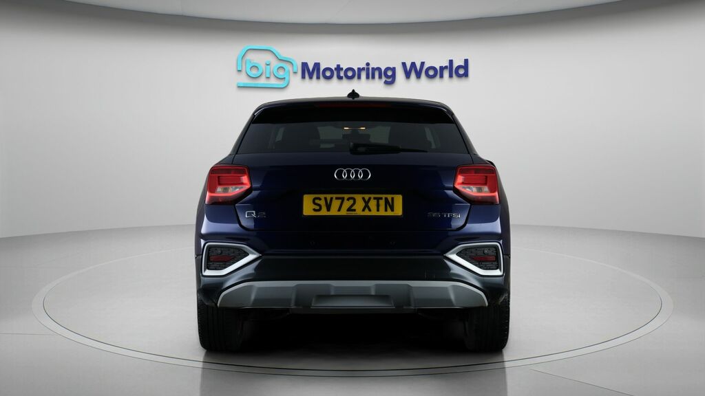 Audi Q2 Sport Blue #6