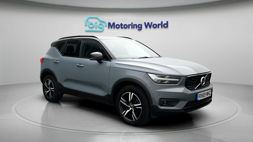 Volvo XC40 R-design Grey