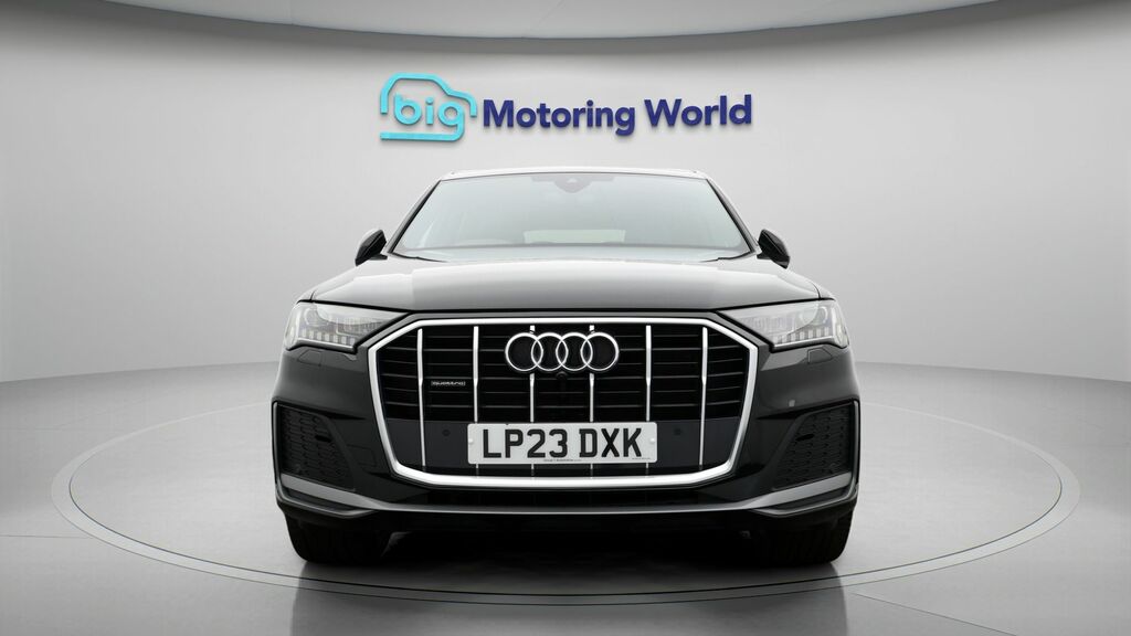 Audi Q7 S Line LP23DXK Black #2