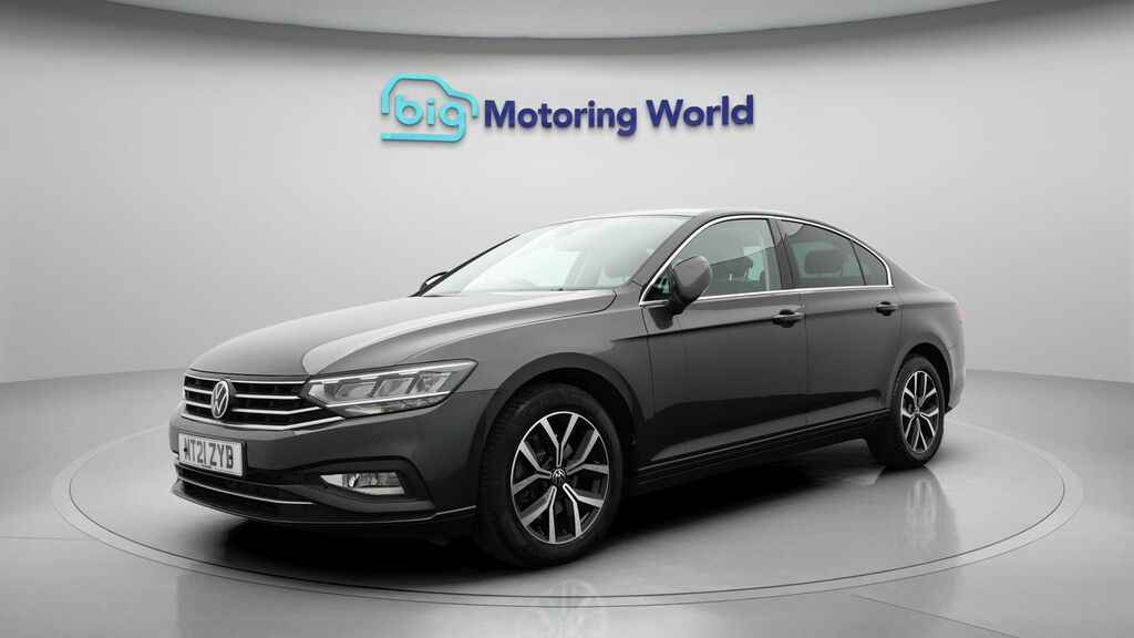 Volkswagen Passat Sel Grey #3