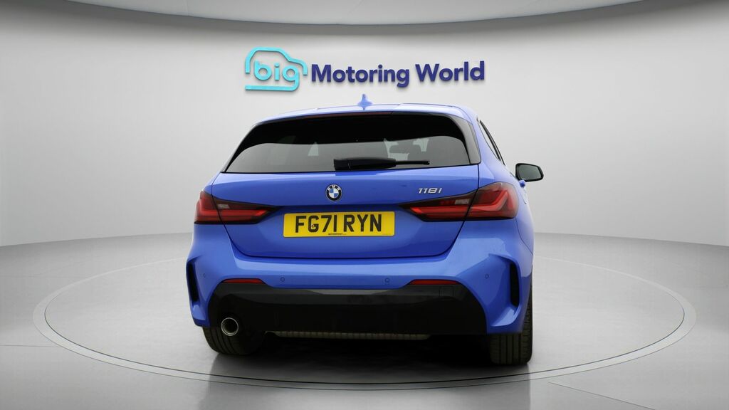 BMW 1 Series M Sport FG71RYN Blue #6