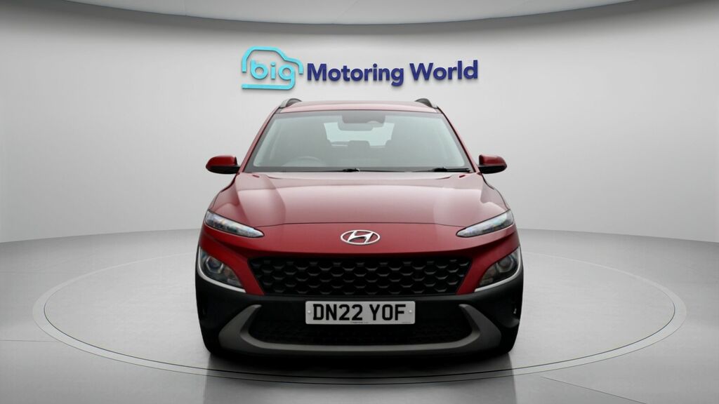 Hyundai Kona Se Connect DN22YOF Red #2
