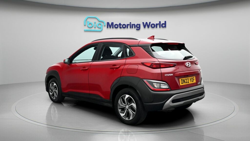 Hyundai Kona Se Connect DN22YOF Red #5