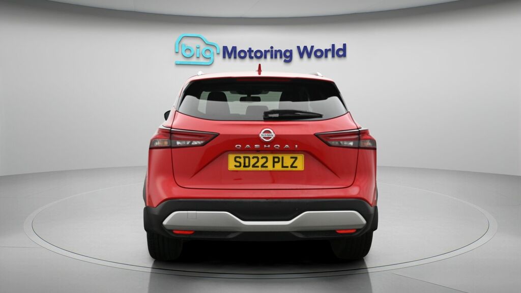 Nissan Qashqai N-connecta SD22PLZ Red #6