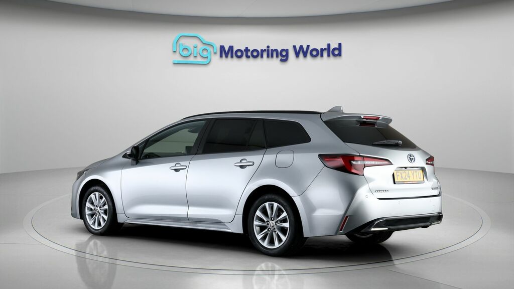 Toyota Corolla Icon Silver #5