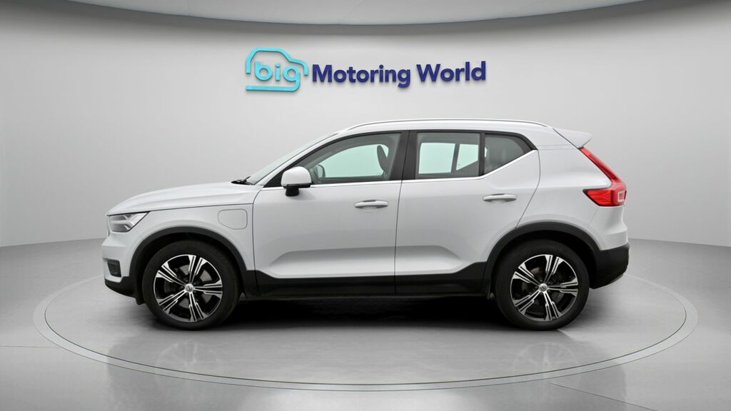 Volvo XC40 Inscription Pro GD21UJZ Silver #4