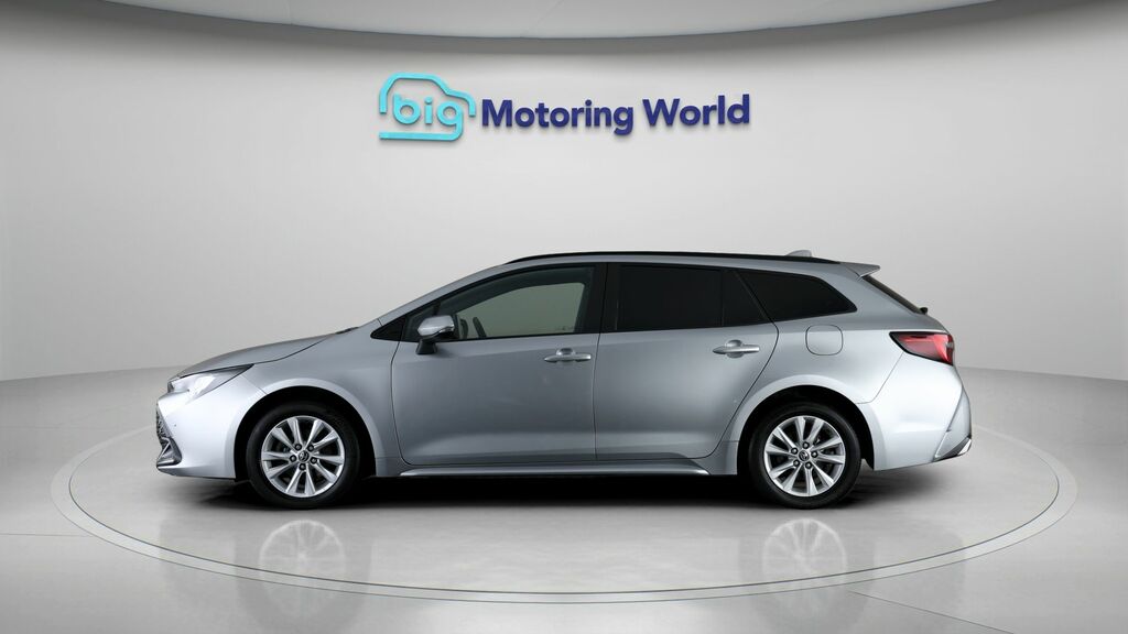 Toyota Corolla Icon Silver #4