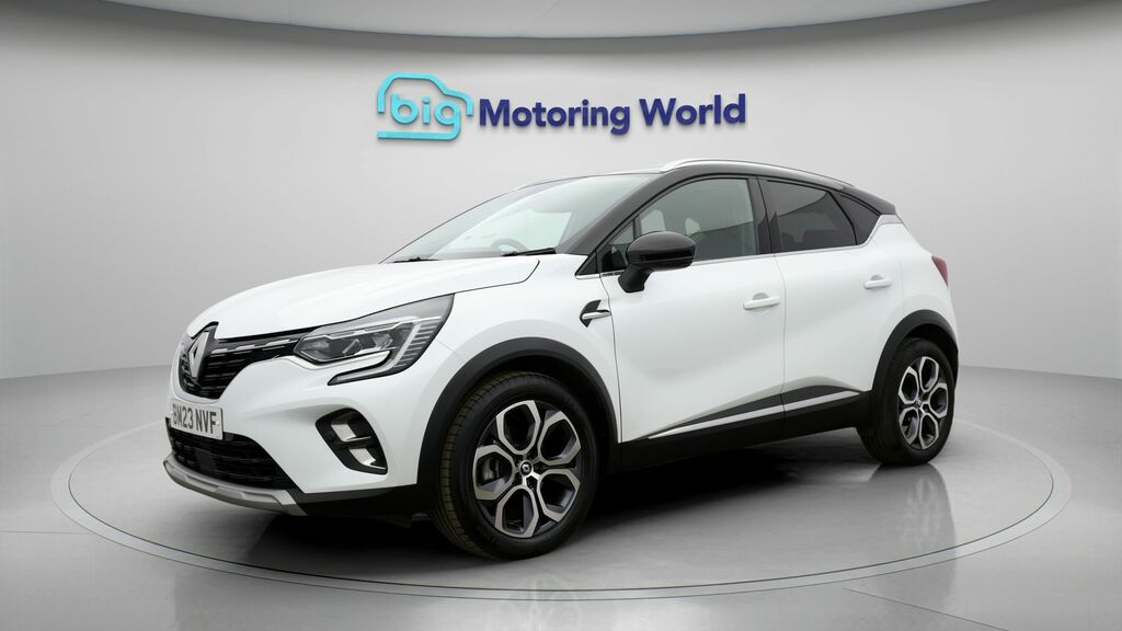Renault Captur Techno BM23NVF Black #3