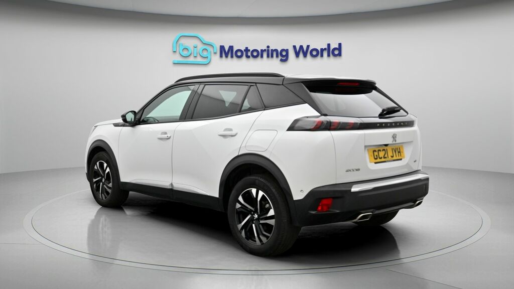 Peugeot 2008 Gt White #5