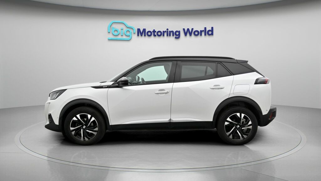 Peugeot 2008 Gt White #4