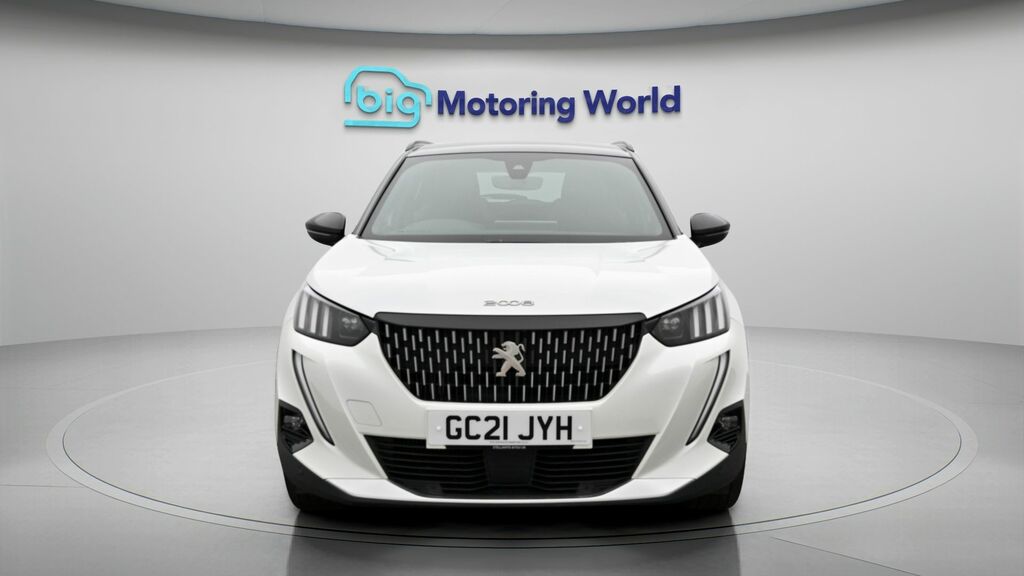 Peugeot 2008 Gt White #2