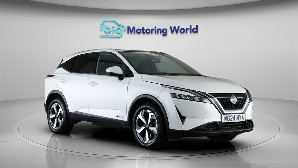Nissan Qashqai N-connecta White