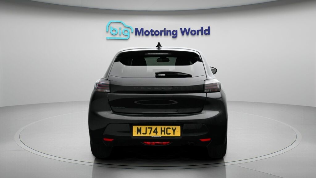 Peugeot 208 Allure Black #6
