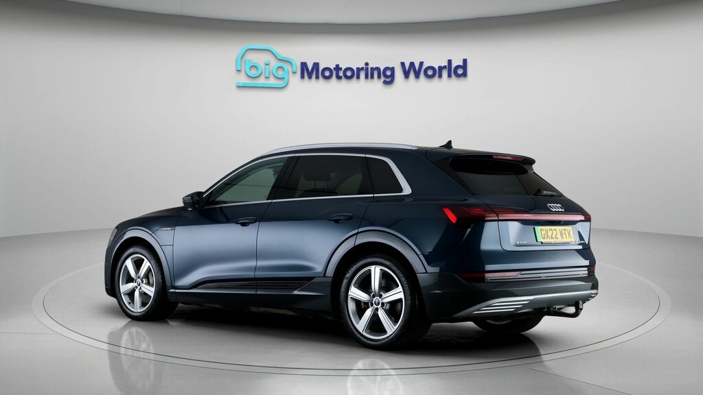 Audi E-tron Technik Blue #5