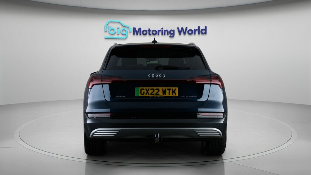 Audi E-tron Technik Blue #6