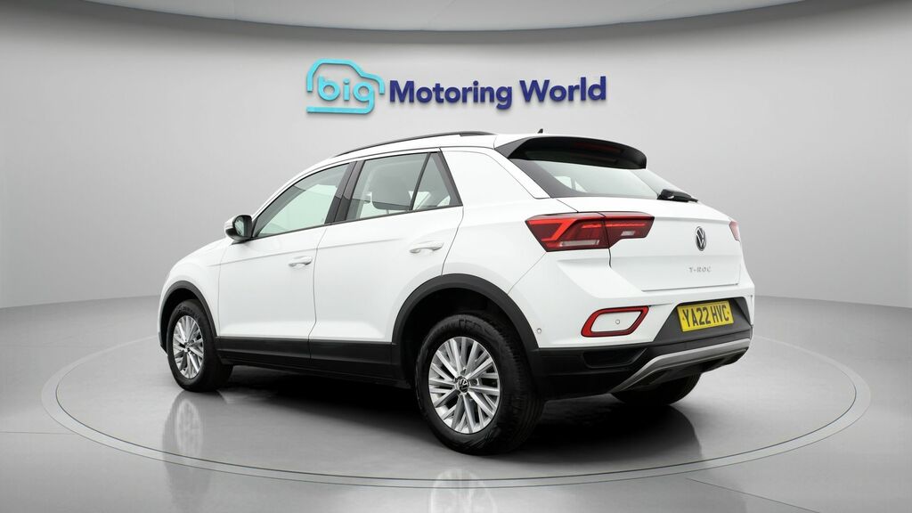 Volkswagen T-Roc Life White #5