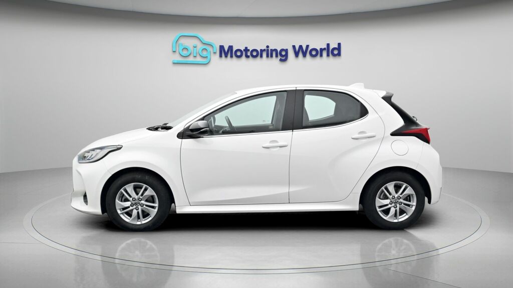 Mazda 2 Agile White #4