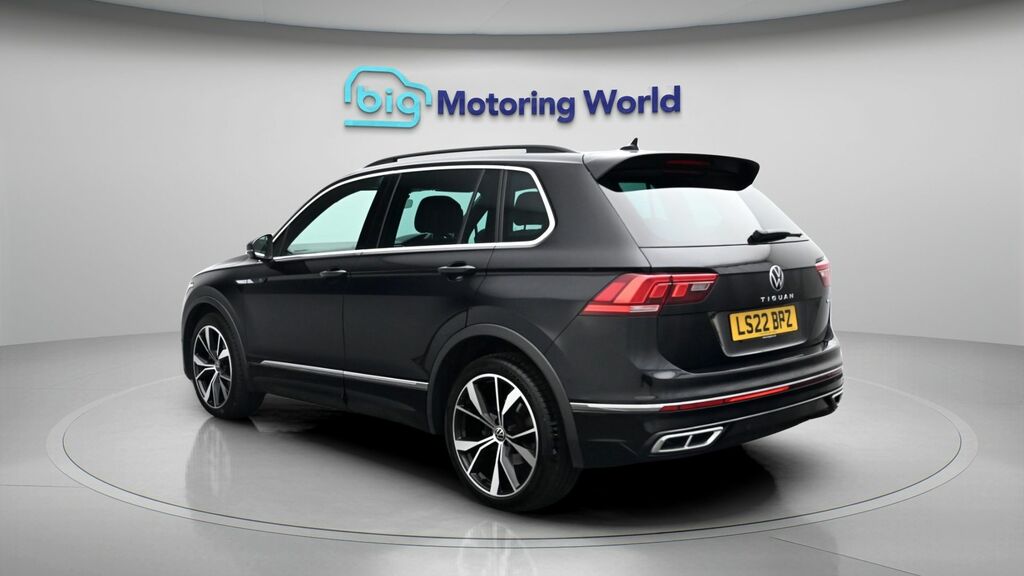 Volkswagen Tiguan R-line LS22BPZ Black #5