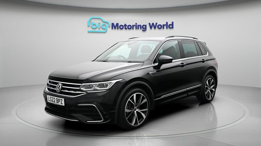 Volkswagen Tiguan R-line LS22BPZ Black #3