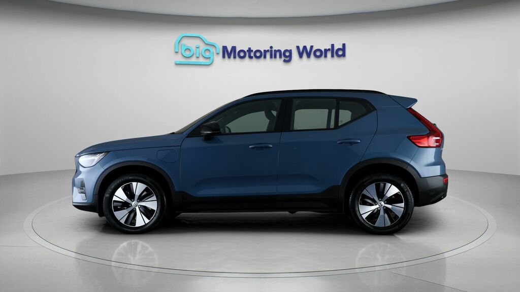 Volvo XC40 Plus Blue #4