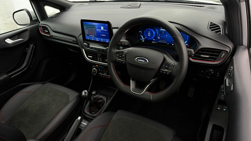 Ford Fiesta St-line Vignale Silver