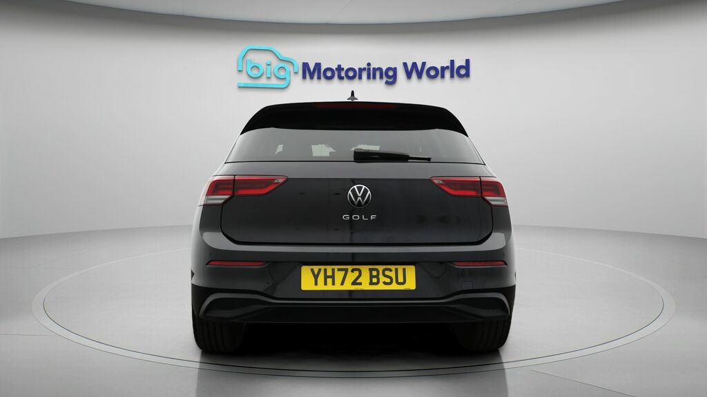 Volkswagen Golf Life Black #6